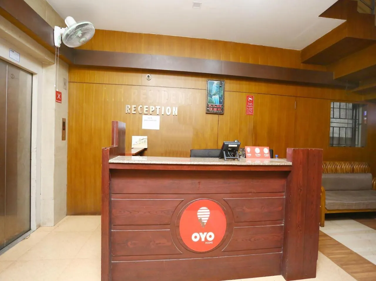 Oyo 15560 Assent Inn Kunnamangalam 호텔